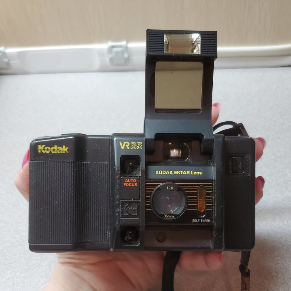 Kodak VR35 35mm Point-and-Shoot Film Camera, As Is (Strap needs Replacement)